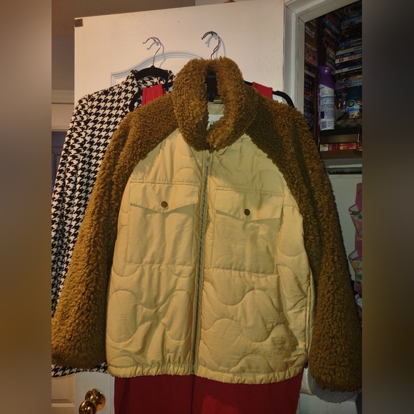 Gorgeous Jacket - Picture 1 of 3